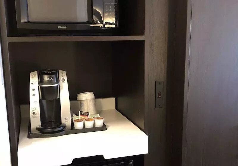 Sviitti, Holiday Inn Express Hotel & Suites Ashland, An Ihg