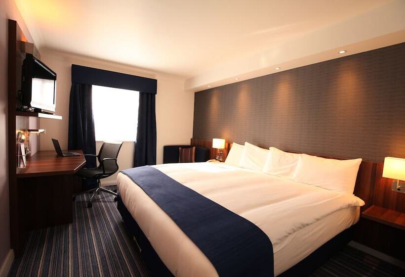 Номер Стандарт, Holiday Inn Express Leeds East, An Ihg