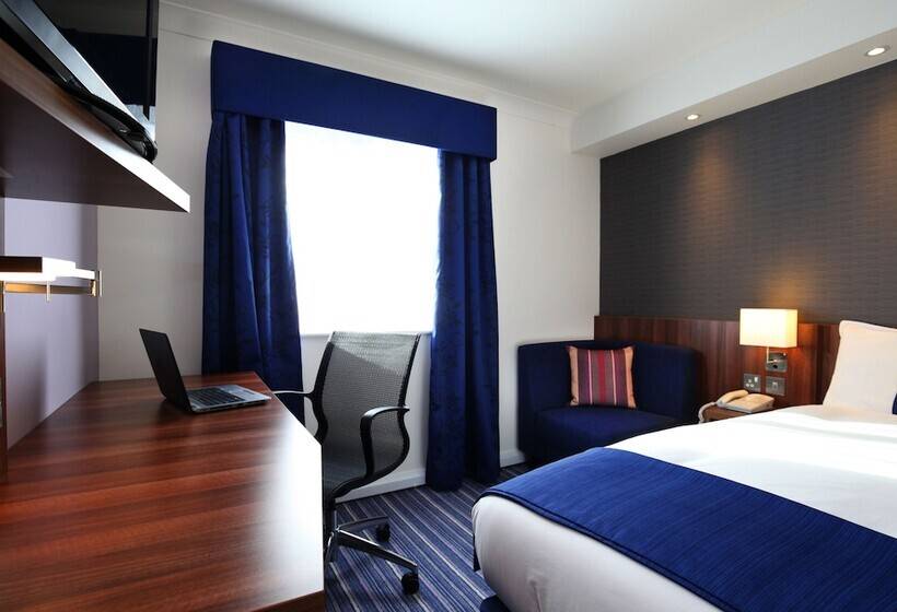Номер Стандарт, Holiday Inn Express Leeds East, An Ihg