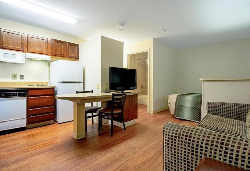 إستوديو قياسى, Hometowne Studios By Red Roof Phoenix   Black Canyon Highway