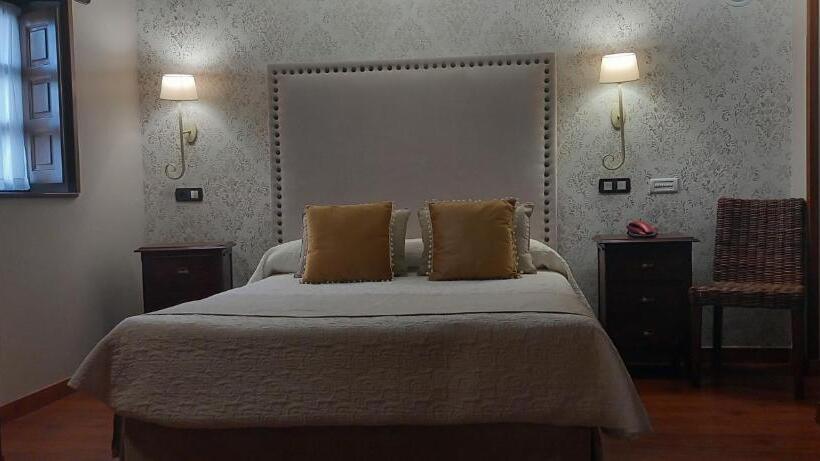 اتاق استاندارد با وان آب گرم, La Casona De Revolgo