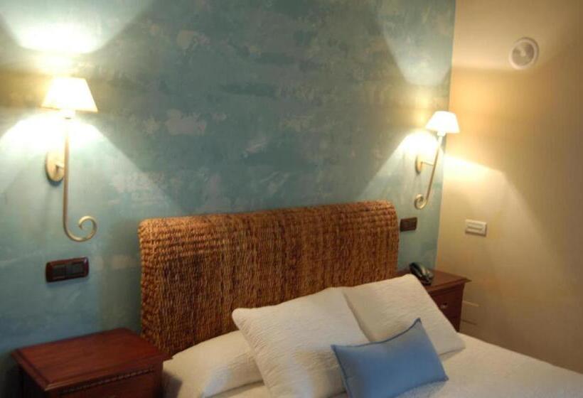 اتاق استاندارد سه نفره, La Casona De Revolgo