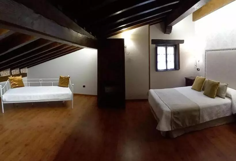 اتاق استاندارد سه نفره, La Casona De Revolgo