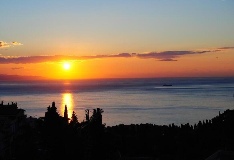 Номер Стандарт Вид на Море, Soleado