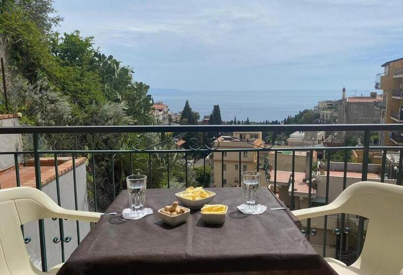 オーシャンビュースタンダードルーム, Soleado