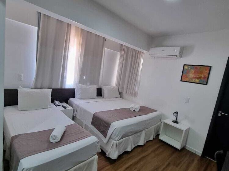 غرفة قياسية ثلاثية, Tropico Praia