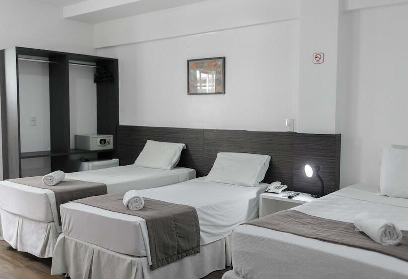 غرفة قياسية ثلاثية, Tropico Praia