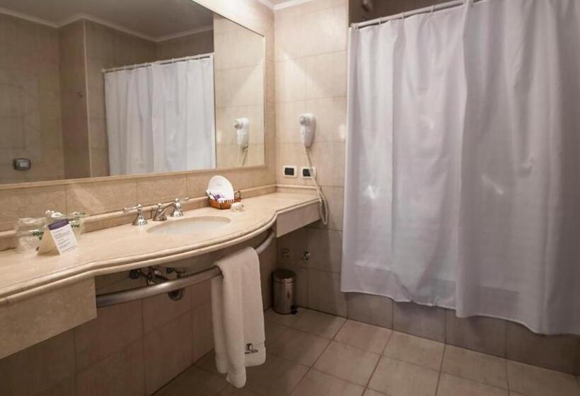 Номер Стандарт Трехместный, Tucuman Center Suites&business