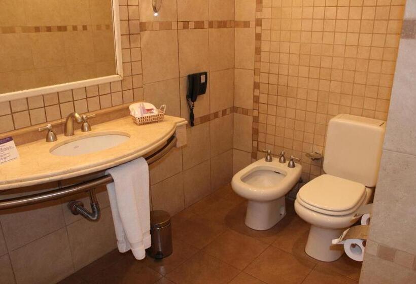 주니어 스위트, Tucuman Center Suites&business