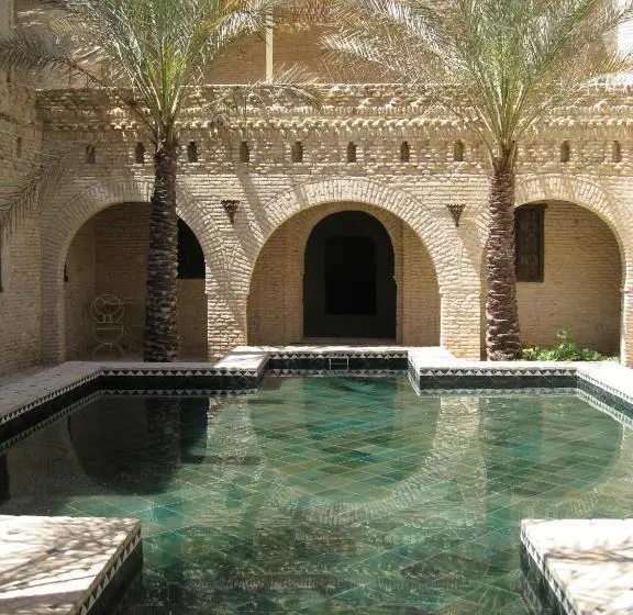 اتاق استاندارد یک نفره, Dar Nejma