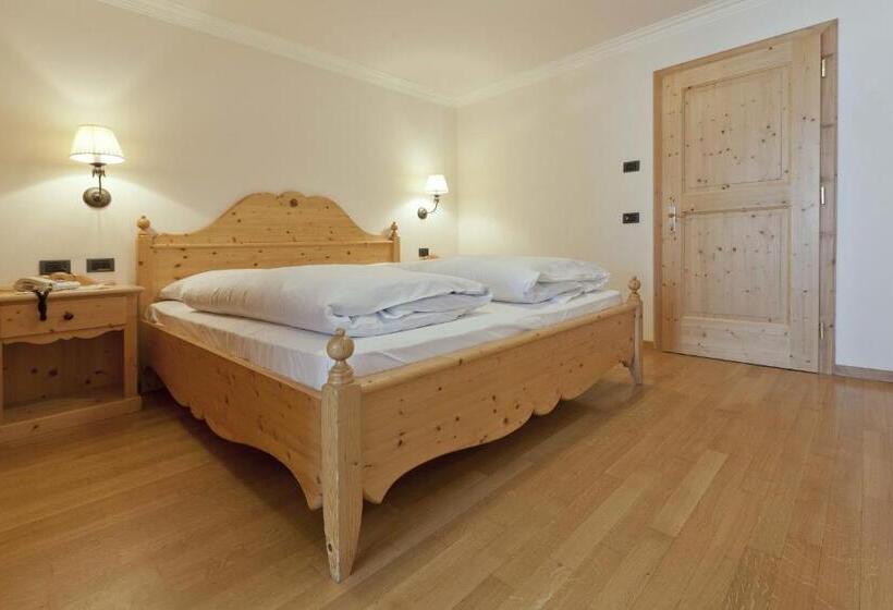 חדר סטודיו סטנדרד, Ciasa Milandura