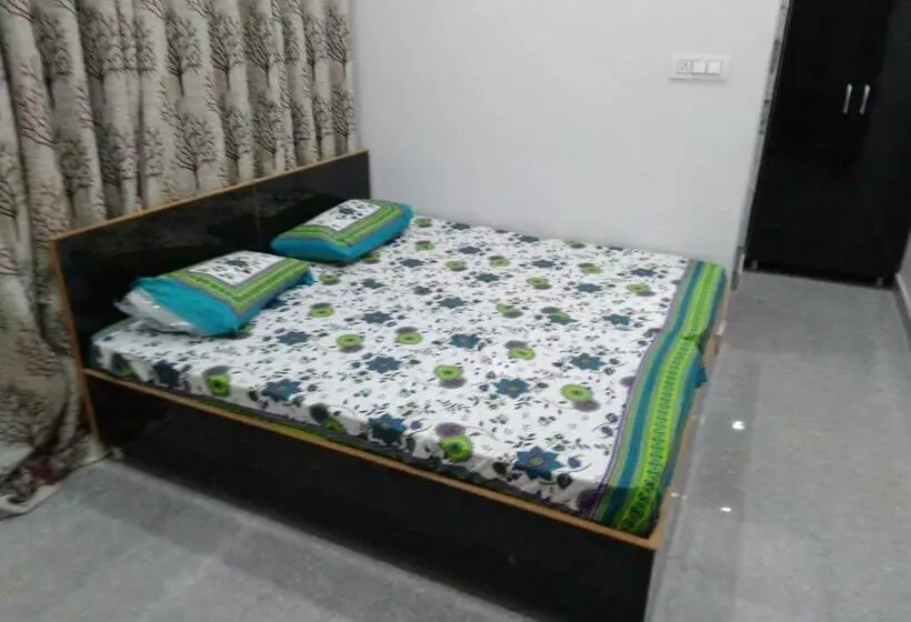 Quarto Economy, Aman
