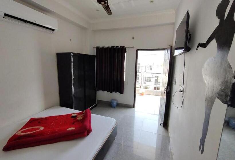 חדר אקונומי, Aman