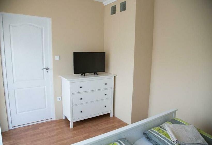 חדר דלוקס, Levendula Apartmanház