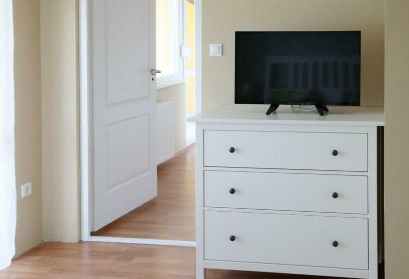 חדר דלוקס, Levendula Apartmanház