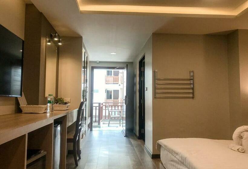 غرفة ديلوكس, De Sripoom Sha Extra Plus