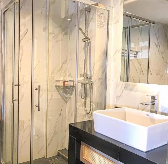 غرفة ديلوكس, De Sripoom Sha Extra Plus