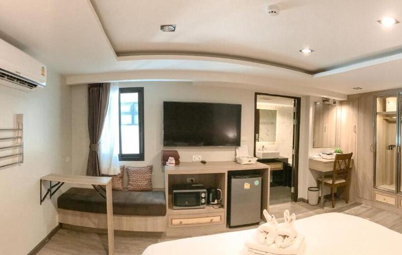 إستوديو قياسى, De Sripoom Sha Extra Plus