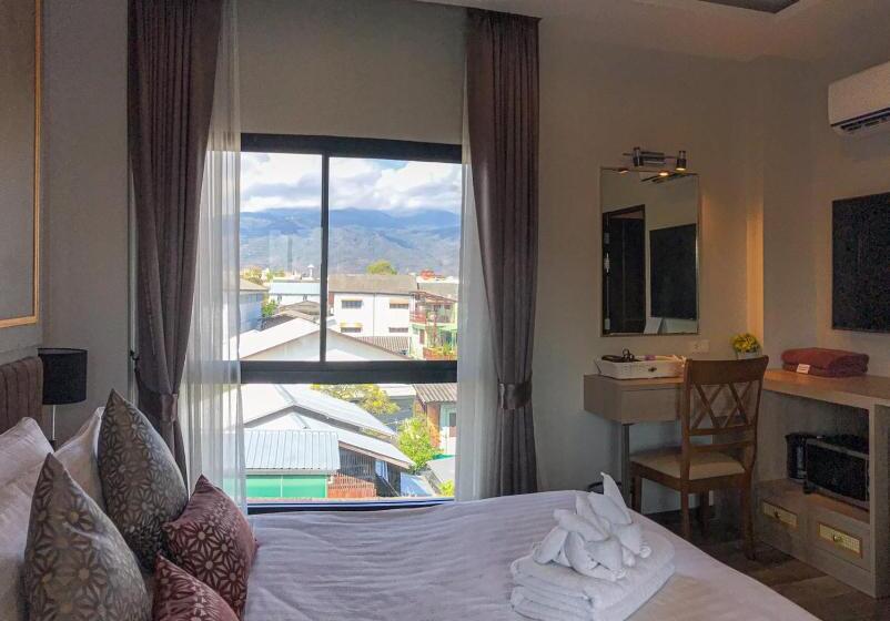 غرفة قياسية مطلة على الجبل, De Sripoom Sha Extra Plus