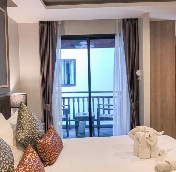 غرفة قياسية مزوَّدة بشُرفة, De Sripoom Sha Extra Plus