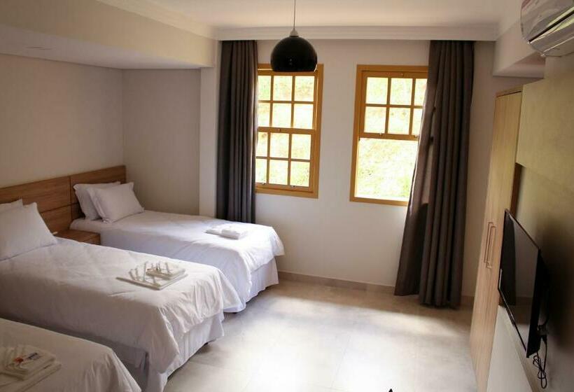 غرفة ديلوكس ثلاثية, Pousada Primaz De Minas