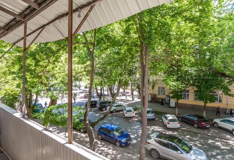 آپارتمان 1 خوابه با بالکن, Apartments Near Deribasovskaya