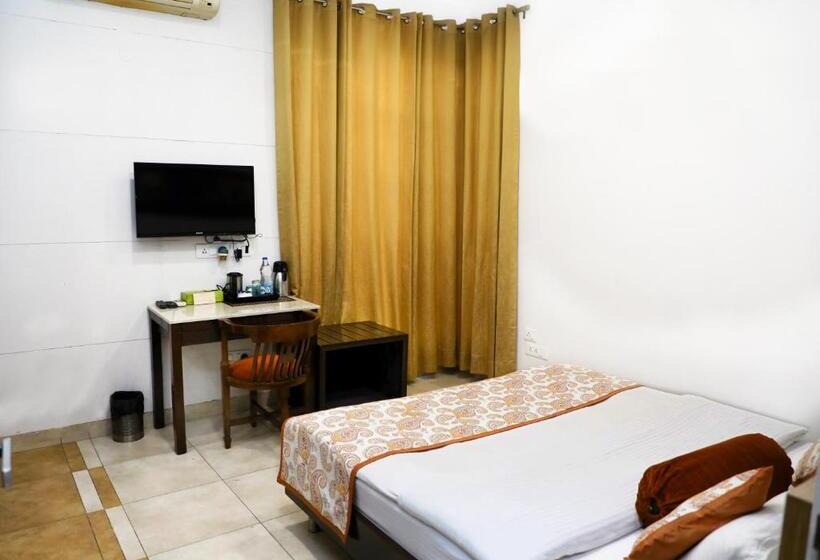 Номер Стандарт, Indee Home