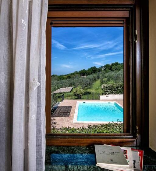 سوییت, Villa Rosy