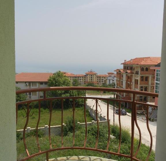 标准工作室带阳台, Family Hotel Amore