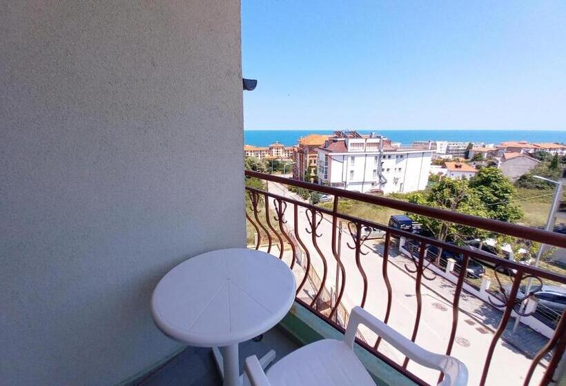 带2个卧室的公寓, Family Hotel Amore