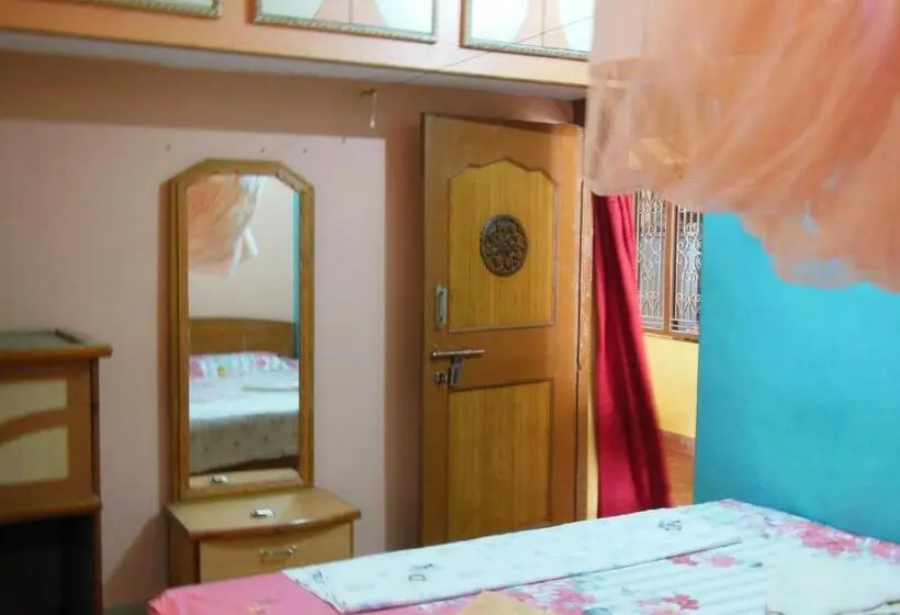 エコノミールーム, Rocky Guesthouse