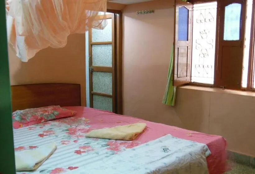 エコノミールーム, Rocky Guesthouse