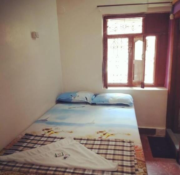 Номер Economy Индивидуальный, Rocky Guesthouse