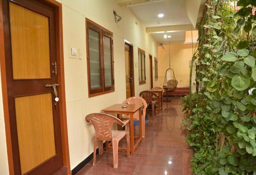 Номер Superior Вид на Сад, Siva Guest House