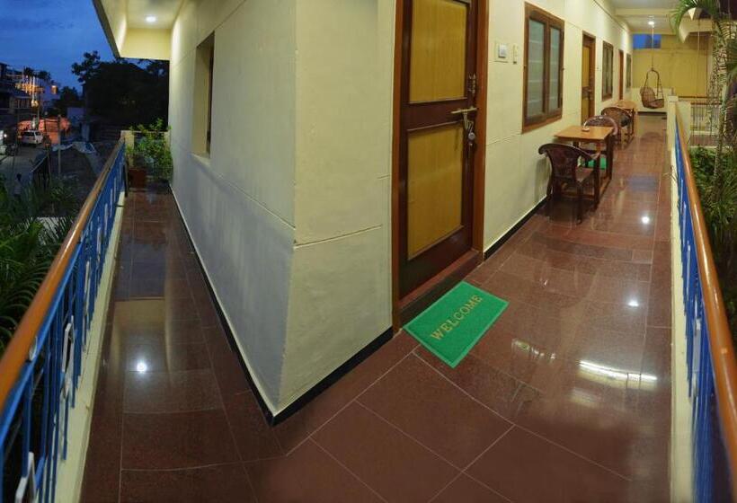 带阳台的豪华间, Siva Guest House