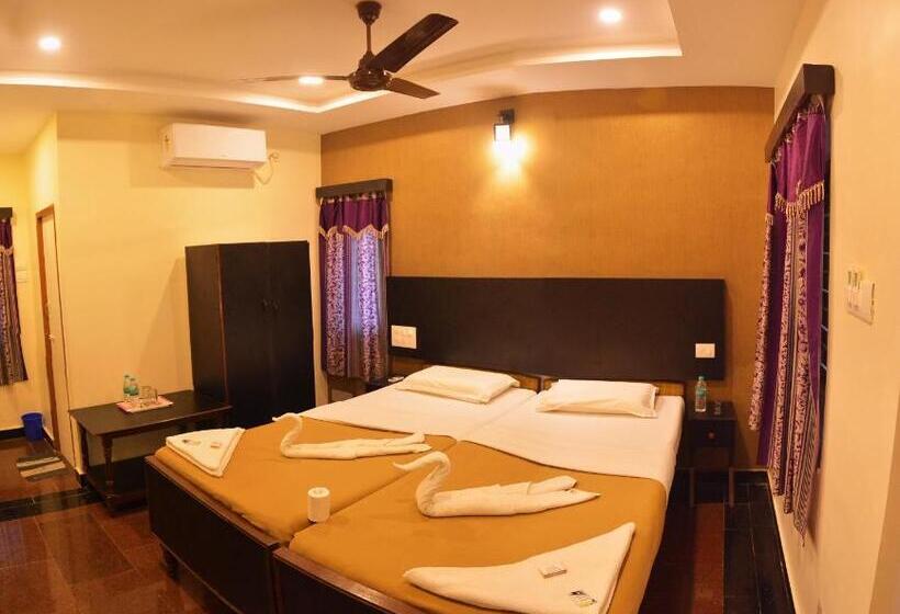 Номер Deluxe с Балконом, Siva Guest House