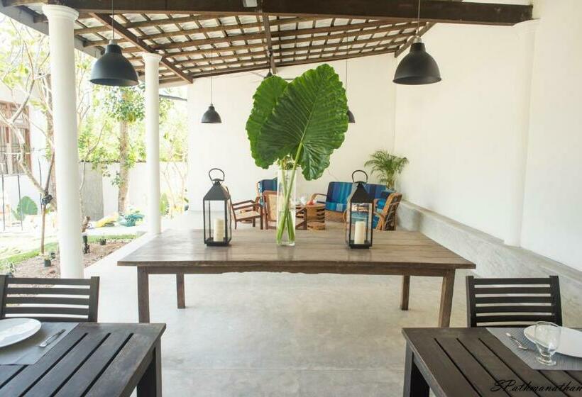 带大床的标准间, South House Weligama