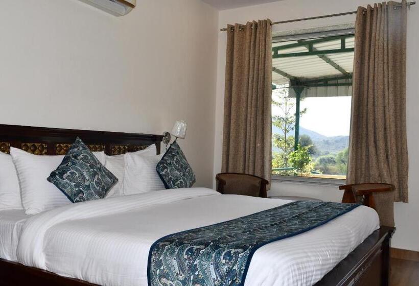 스탠다드 룸 킹사이즈 침대, Prime Neelkanth Forest Retreat Resort