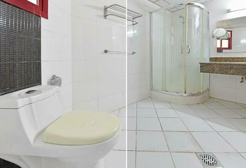 سوییت جونیور, Oyo 118 Revira