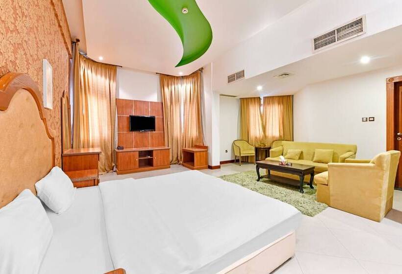 سوییت جونیور, Oyo 118 Revira