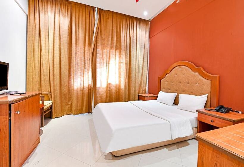 استودیوی استاندارد, Oyo 118 Revira