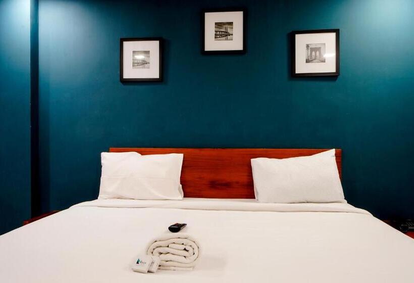 اتاق استاندارد با تخت بزرگ, The Reach