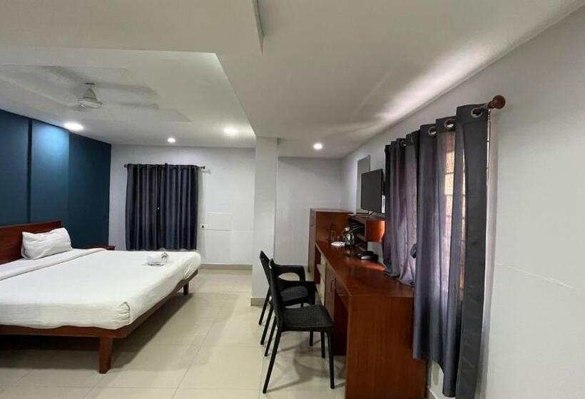 اتاق استاندارد, The Reach