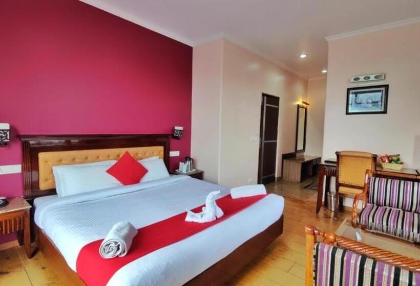Quarto Familiar Deluxe, Goroomgo Sun Shine Regency Shimla