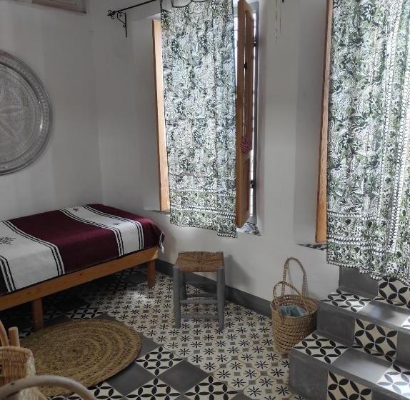 带露台的标准房间, Vallparadis Pension Familiar Firdaus