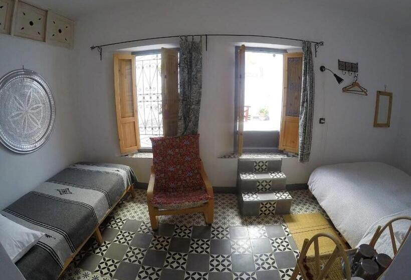 Номер Стандарт с Террасой, Vallparadis Pension Familiar Firdaus
