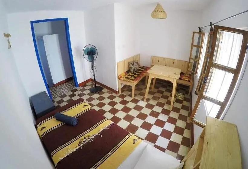 バスルーム共有のシングルスタンダード, Vallparadis Pension Familiar Firdaus