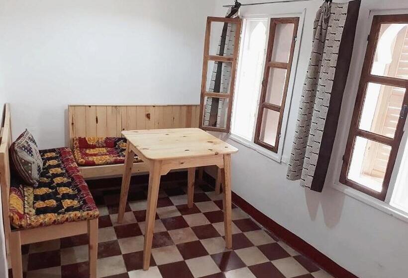 标准单人间共用浴室, Vallparadis Pension Familiar Firdaus