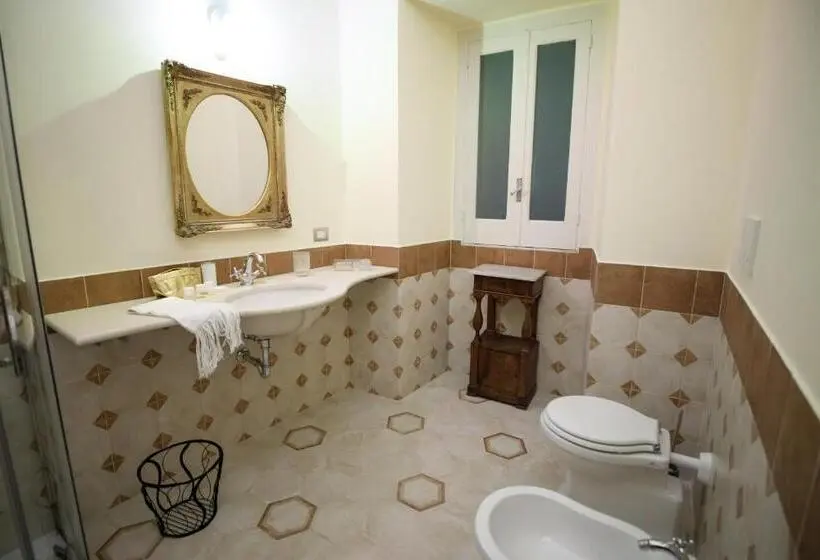 スーペリアールーム, Palazzo Introna