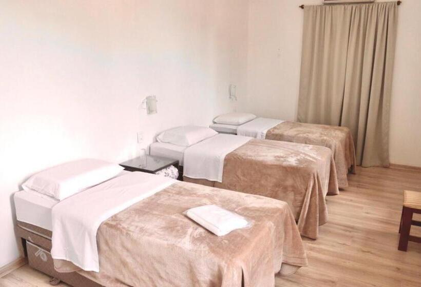 חדר סטנדרט לשלושה, Veneto